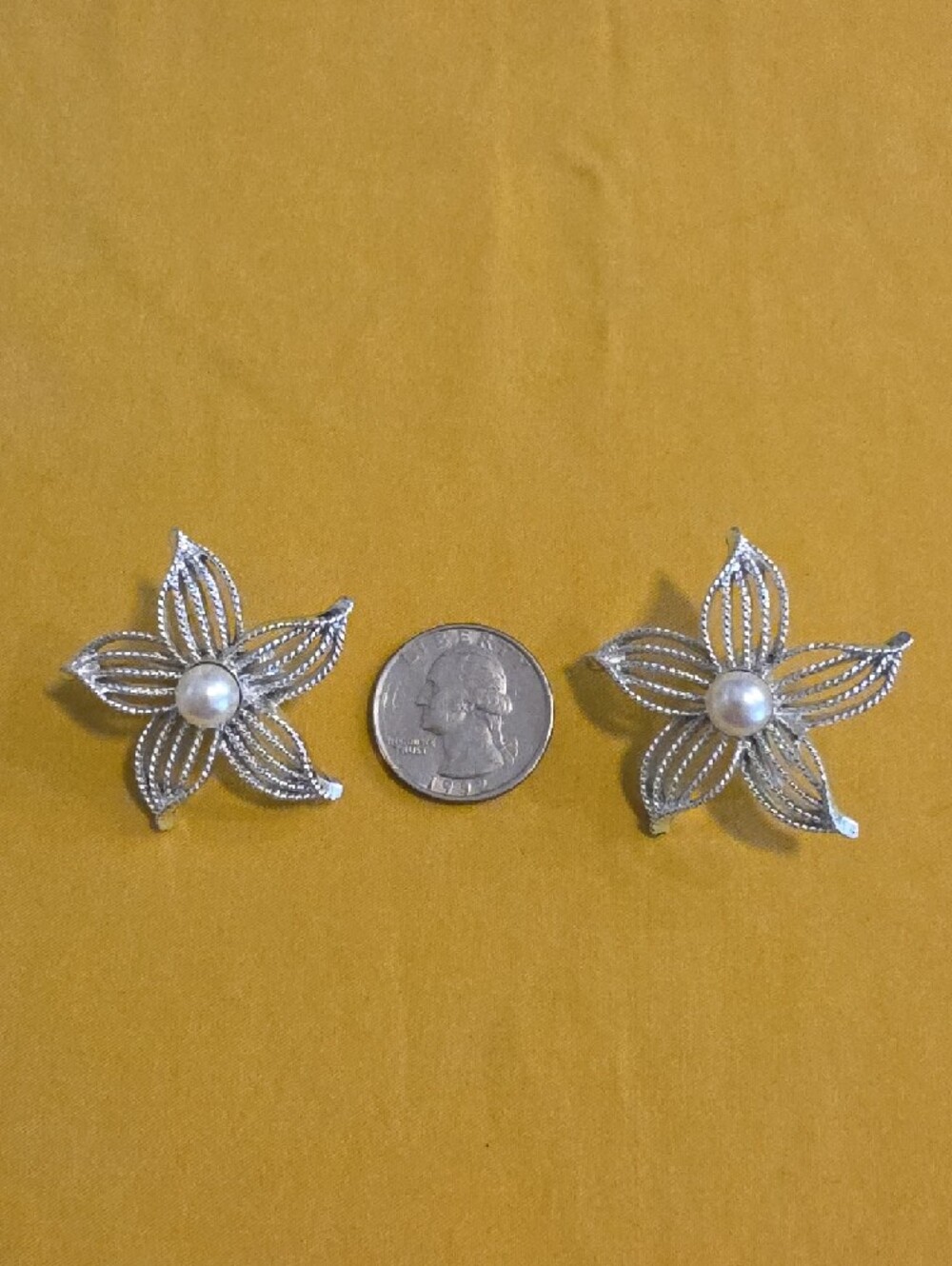 Vintage Sarah Coventry "Moon Flower" Clip-on Earrings